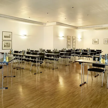 Stadt 4* פרייבורג